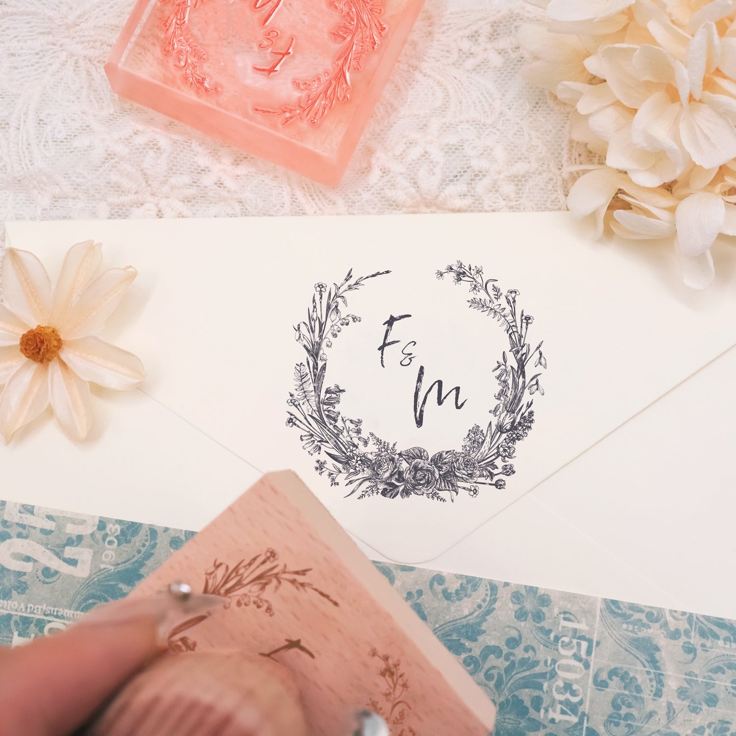 Individueller botanischer Hochzeits-Monogramm-Stempel -SKU11 3