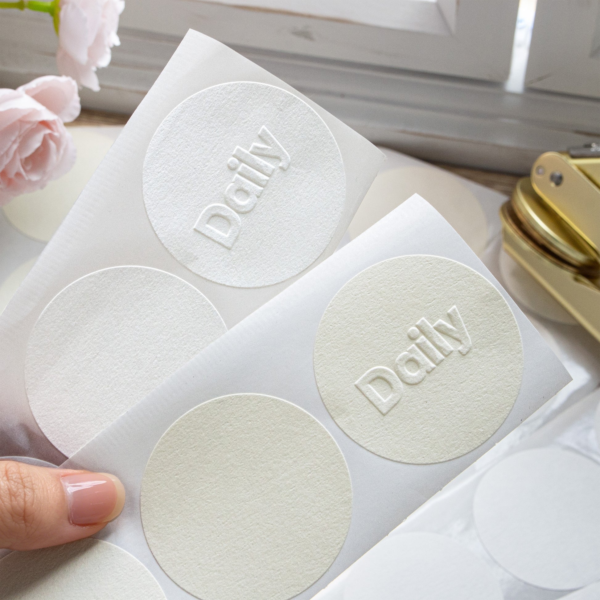 Blank Textured Embosser Stickers - Self-Adhesive Labels (100 Pcs)1